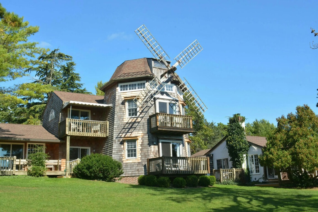 Encantadora granja renovada en Incourt